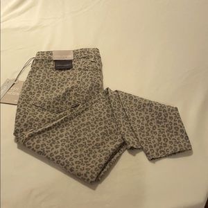 NYDJ for Chico's leopard print jeans - NWT
